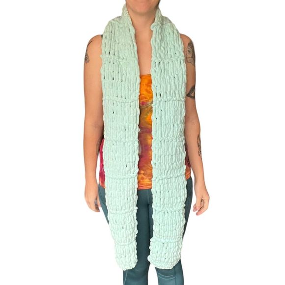 Mint Teal Chenille Yarn Crochet Scarf Soft Fluffy Long Handmade 6 x 83 Inches - Picture 2 of 7